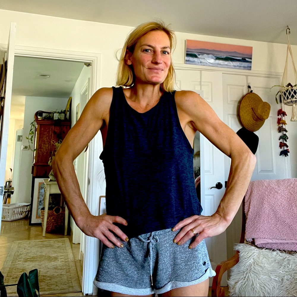 Beyond Yoga super soft cropped tank top.
